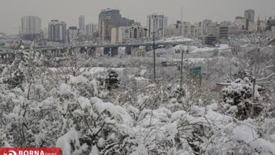 بارش برف و باران در شمال‌غرب و زاگرس؛ آلودگی همچنان مهمان کلان‌شهرها