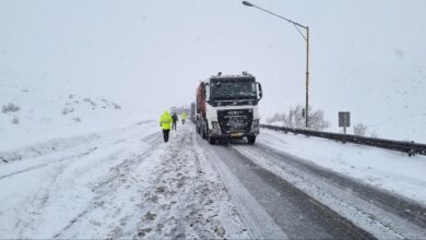 بارش سنگین برف در گردنه آهوان سمنان